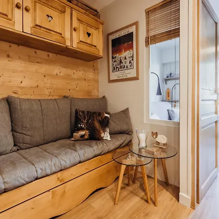 Foxy Furnished Flat *